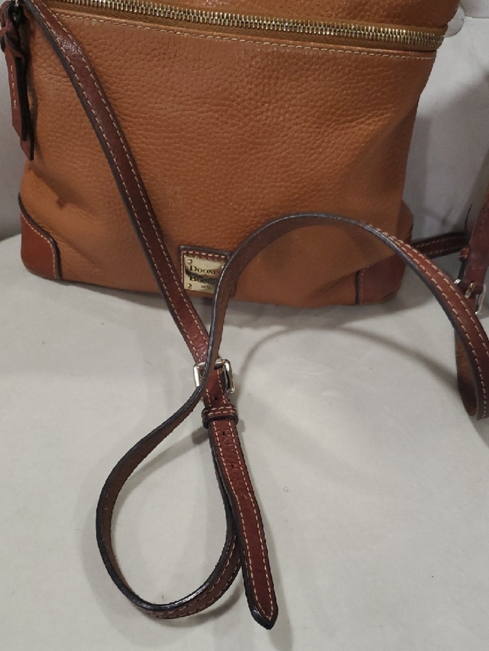 Dooney & Bourke All Weath Camel/Tan Pebbled Leather Crossbody with Gold Hardware - Picture 3 of 10